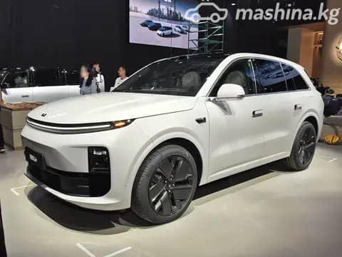 LiXiang L6 1.5hyb AT 4WD