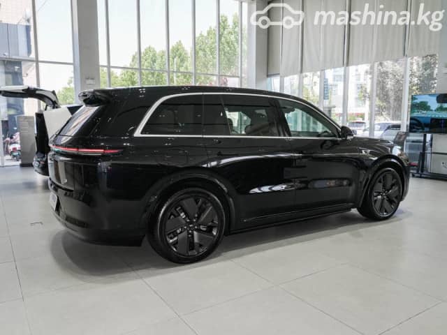 LiXiang L8 Рестайлинг 1.5hyb AT 4WD