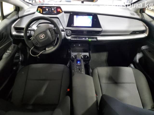 Toyota Prius V (XW60) 2.0hyb AT