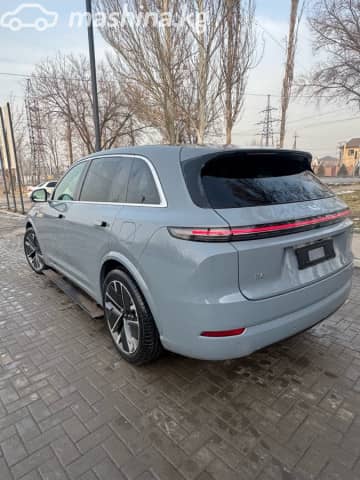 LiXiang L7 Рестайлинг 1.5hyb AT 4WD