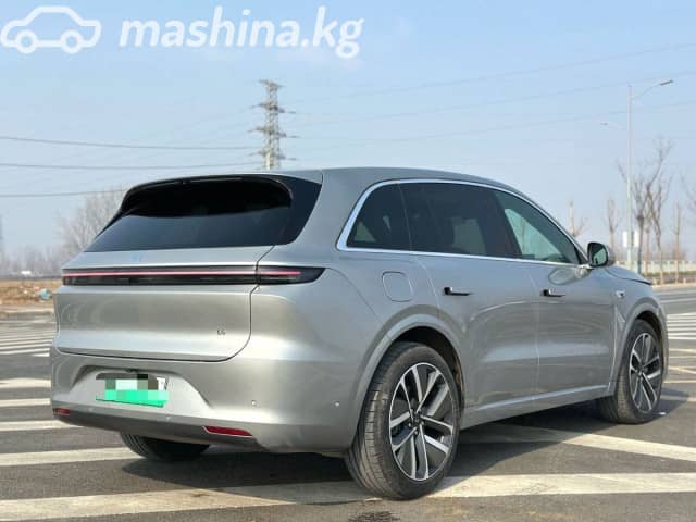LiXiang L6 1.5hyb AT 4WD
