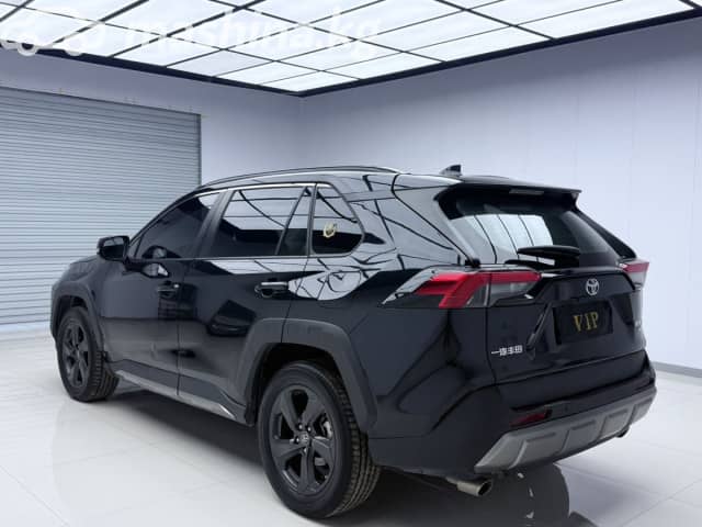 Toyota RAV4 V (XA50) 2.0 MT