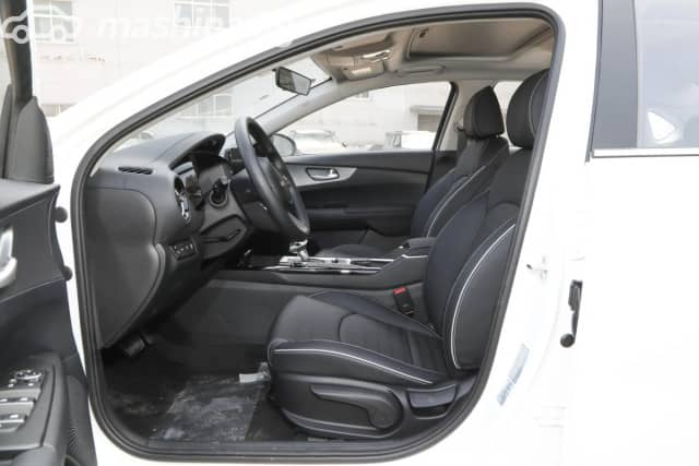 Kia K3 II China Market Рестайлинг 1.5 CVT