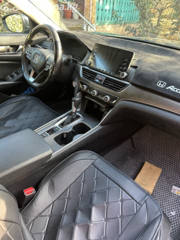 Honda Accord X 1.5 CVT