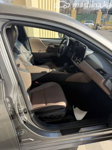 Lexus ES VII Рестайлинг 2 200 2.0 CVT