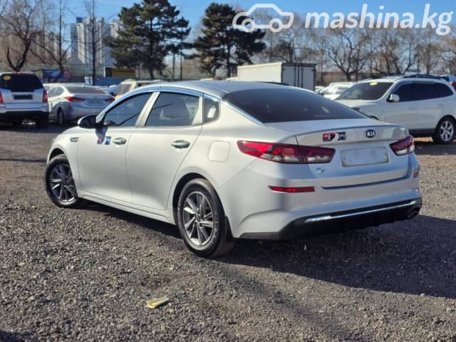 Kia K5 II 2.0 AT