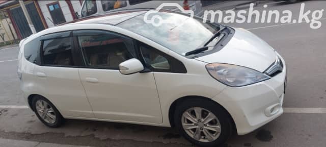 Honda Jazz II Рестайлинг 1.3hyb CVT
