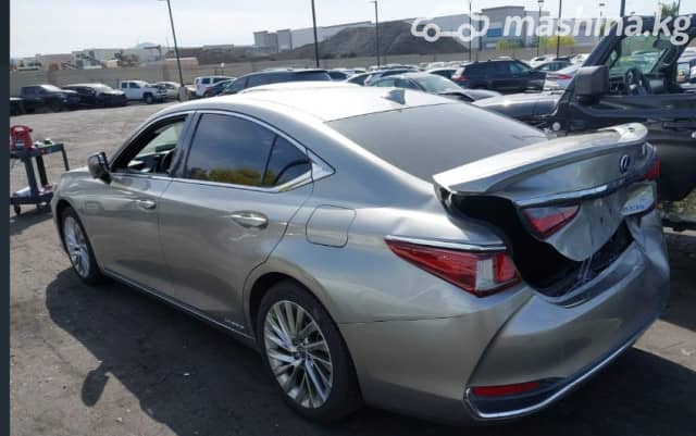 Lexus ES VII Рестайлинг 300h 2.5hyb CVT