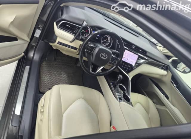 Toyota Camry VIII (XV70) 2.5hyb CVT