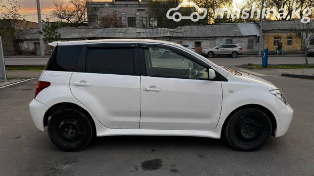 Toyota Ist I 1.3 AT