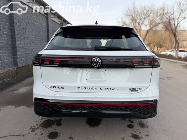 Volkswagen Tiguan III (China Market) 2.0 AMT 4WD