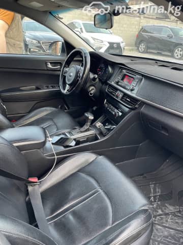 Kia K5 II 2.0 AT
