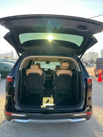 Kia Carnival IV 2.2d AT