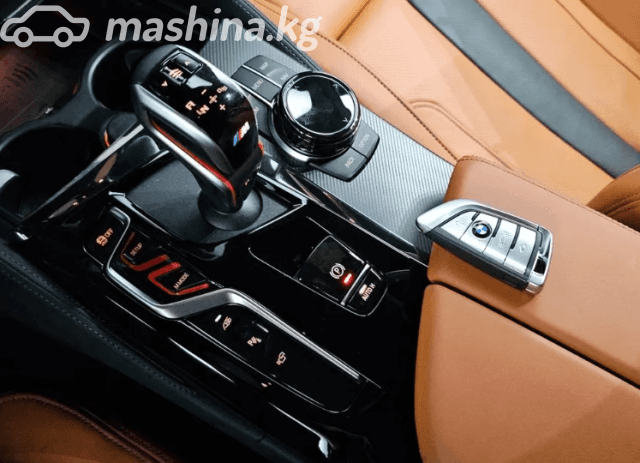 BMW M5 VI (F90) Рестайлинг 4.4 AT 4WD