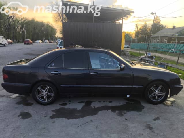 Mercedes-Benz E-Класс II (W210, S210) Рестайлинг 240 2.4 AT