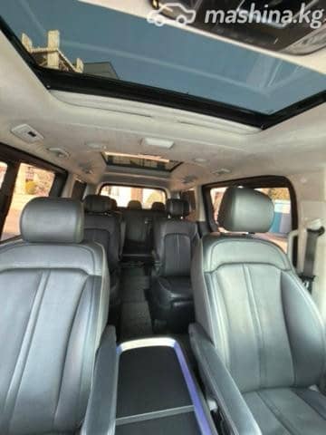 Hyundai Staria 3.5 AT