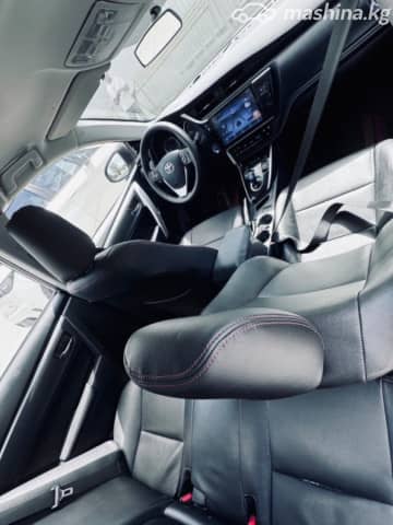 Toyota Corolla XI (E160, E170, E180) Рестайлинг 1 1.8hyb CVT