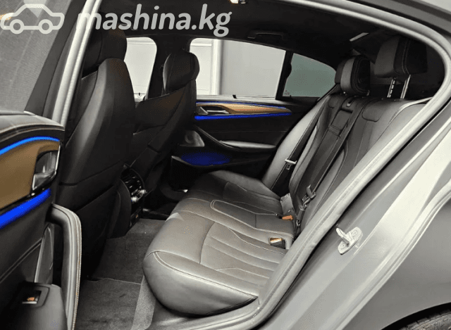 BMW M5 VI (F90) 4.4 Steptronic xDrive