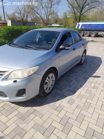 Toyota Corolla X (E140, E150) 1.3 MT