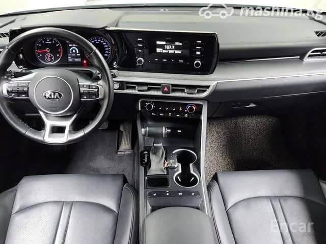 Kia K5 III LPi 2.0 AT