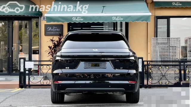 LiXiang L7 Рестайлинг 1.5hyb AT 4WD