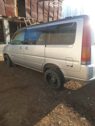 Honda Stepwgn I Рестайлинг 2.0 AT
