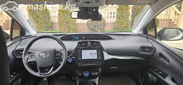 Toyota Prius IV Рестайлинг (XW50) 1.8hyb AT