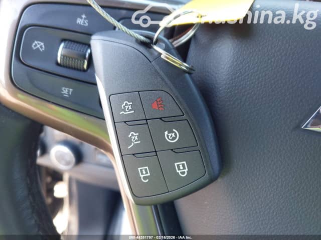 Chevrolet Tahoe V 6.2 AT