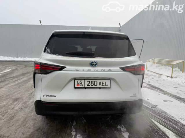 Toyota Sienna IV 2.5hyb AT