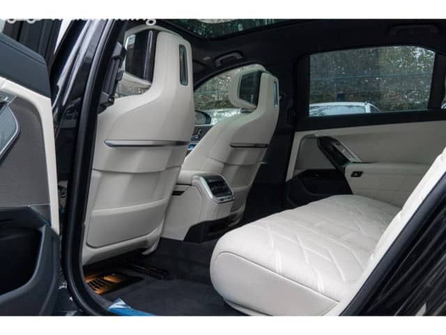 BMW 7 серии VII (G70) M760e xDrive 3.0hyb AT 4WD