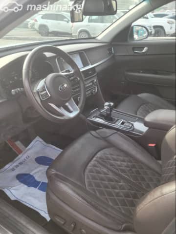 Kia K5 II 2.0 AT