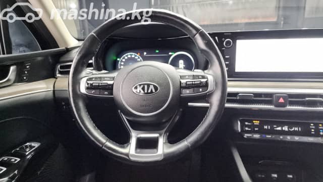 Kia K5 III 2.0hyb AT