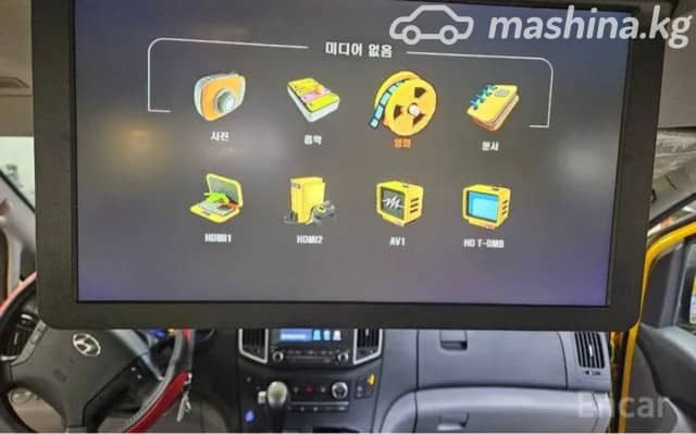 Hyundai H-1 Starex