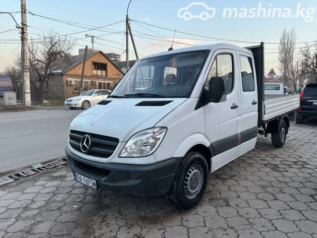 Mercedes-Benz Бортовой (4х2)