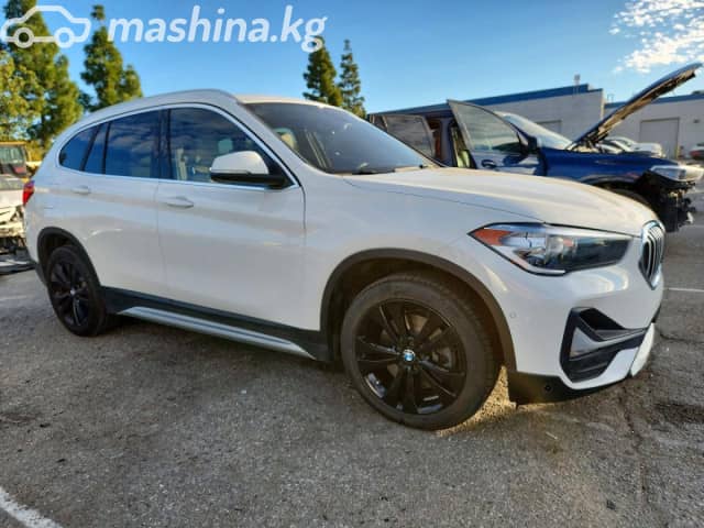 BMW X1 II (F48) Рестайлинг 28i xDrive 2.0 AT 4WD