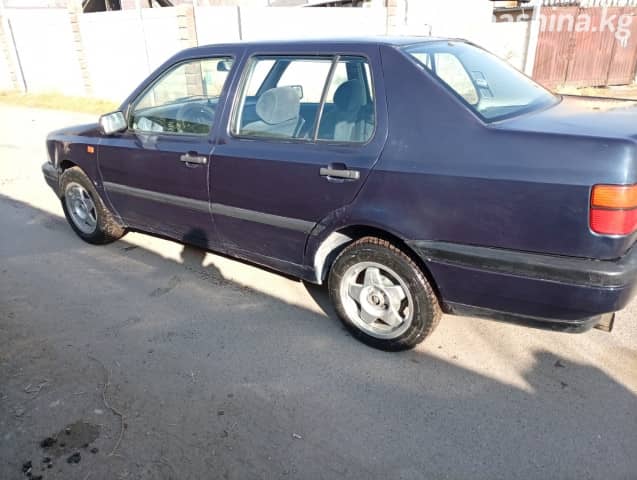 Volkswagen Vento 1.8 MT