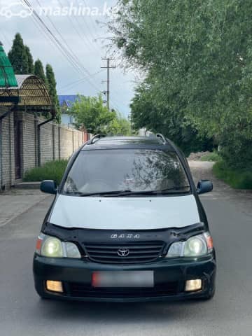 Toyota Gaia 2.0 AT