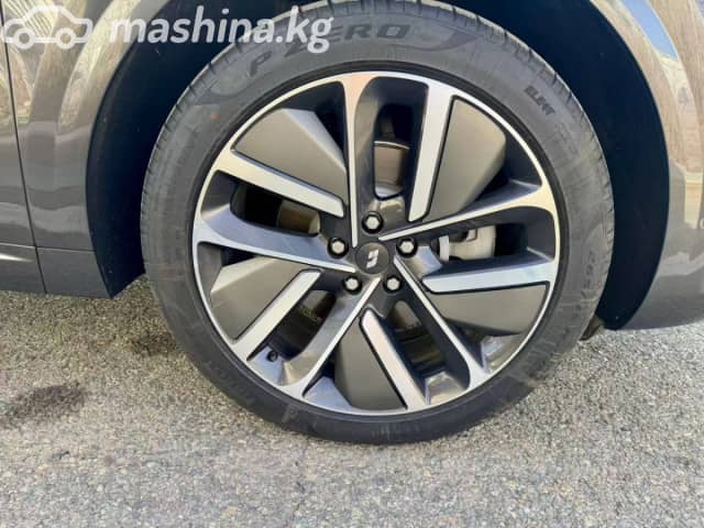 LiXiang L6 1.5hyb AT 4WD