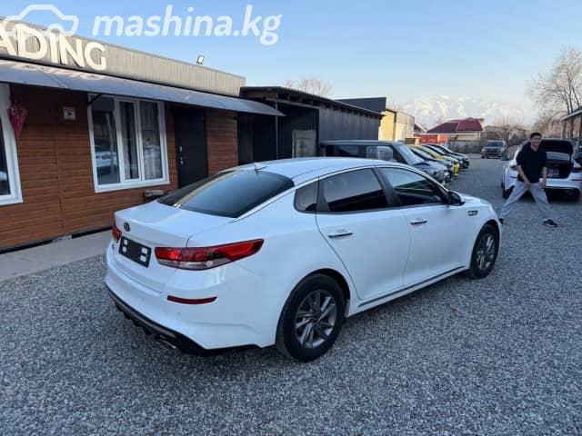 Kia K5 II 2.0 AT
