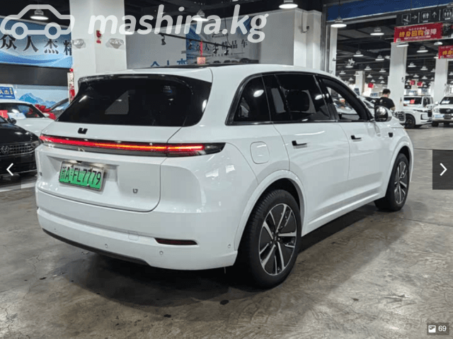LiXiang L7 Рестайлинг 1.5hyb AT 4WD