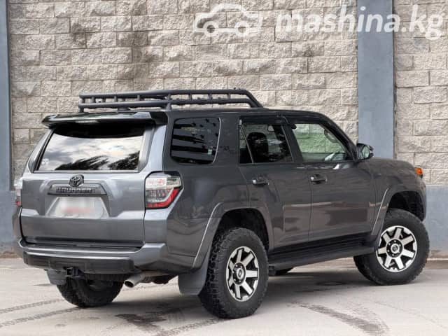 Toyota 4Runner V Рестайлинг 4.0 AT 4WD