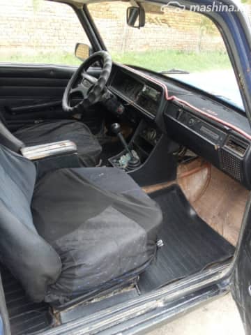 ВАЗ (Lada) 2107 21074 1.6 MT