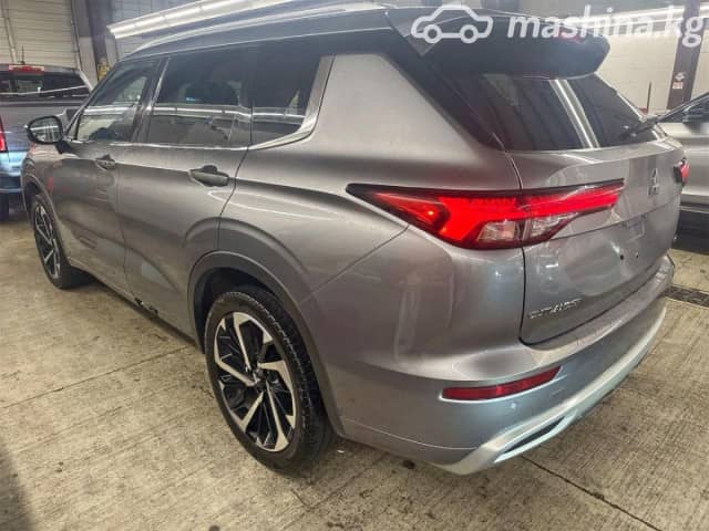 Mitsubishi Outlander IV 2.5 CVT 4WD