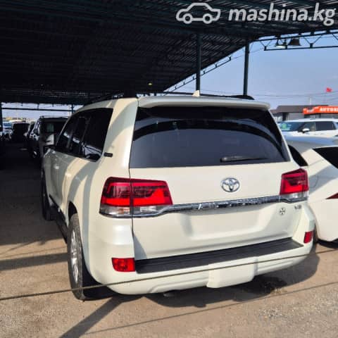 Toyota Land Cruiser 200 Series Рестайлинг 2 5.7 AT 4WD