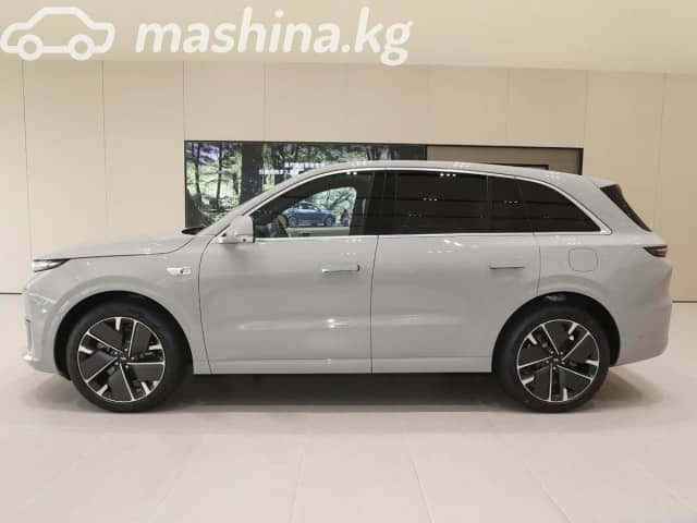 LiXiang L6 1.5hyb AT 4WD