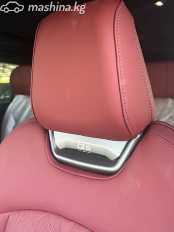 Audi Q6 45 TFSI 2.0 AMT 4WD