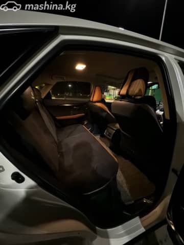 Lexus NX I Рестайлинг 300h 2.5hyb CVT 4WD