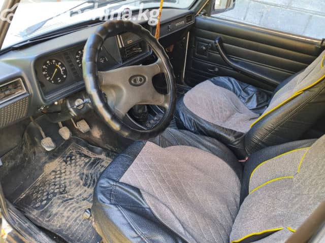 ВАЗ (Lada) 2107 21074-30 1.6 MT