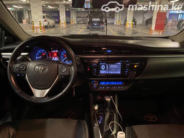 Toyota Corolla XI (E160, E170, E180) 1.8 CVT