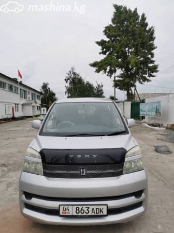 Toyota Voxy I (R60) 2.0 AT